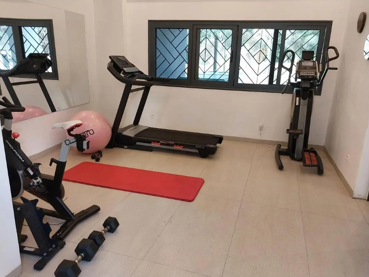 Aviya - Studio Meuble Avec Chambre Et Sejour Dakar